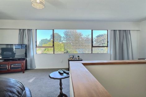 Photo of property in 2/27 Islington Place, Tamatea, Napier, 4112