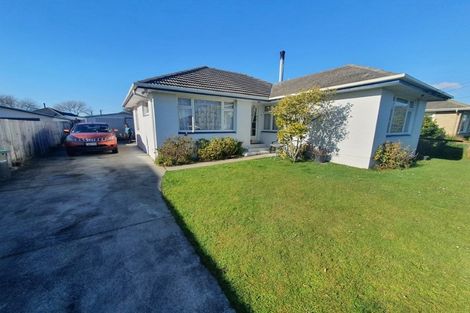 Photo of property in 32 Pembroke Street, Avondale, Christchurch, 8061