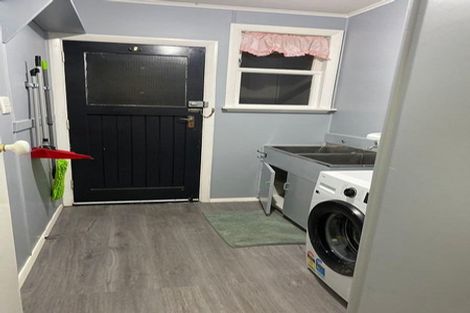 Photo of property in 24 Palmer Crescent, Silverstream, Upper Hutt, 5019