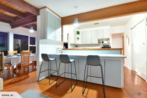 Photo of property in 5 Mayfair Crescent, Mairangi Bay, Auckland, 0630