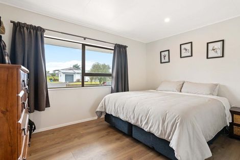 Photo of property in 122a Mayfair Avenue, Whangamata, 3620