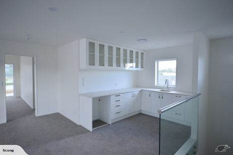 Photo of property in 94 Pohutukawa Parade, Riverhead, 0820