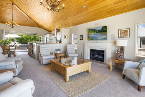 Photo of property in 34 The Esplanade, Omokoroa, 3114