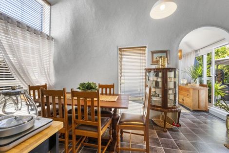 Photo of property in 17 Chartwell Drive, Eltham, 4322