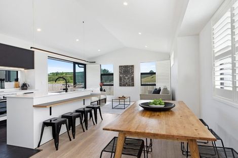 Photo of property in 38 Puhirake Crescent, Pyes Pa, Tauranga, 3112