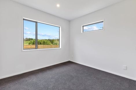 Photo of property in 16 Guy King Place, Huntly, 3700