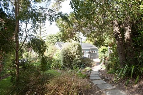 Photo of property in 2 Purau Avenue, Diamond Harbour, 8972