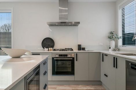 Photo of property in 36 Metoriti Crescent, Karaka, 2124