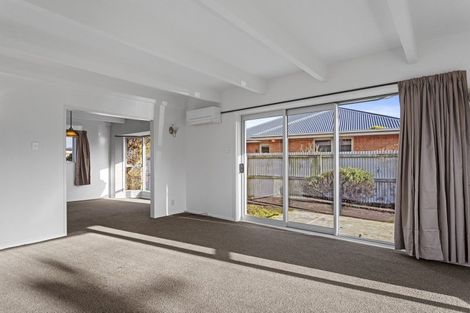 Photo of property in 140 Matsons Avenue, Papanui, Christchurch, 8053