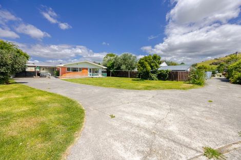 Photo of property in 16 Anderson Road, Taradale, Napier, 4112