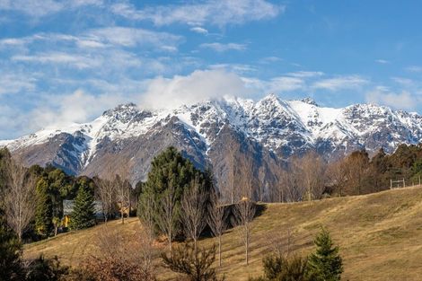 Photo of property in 20 Haast Eagle Road, Mount Creighton, 9371