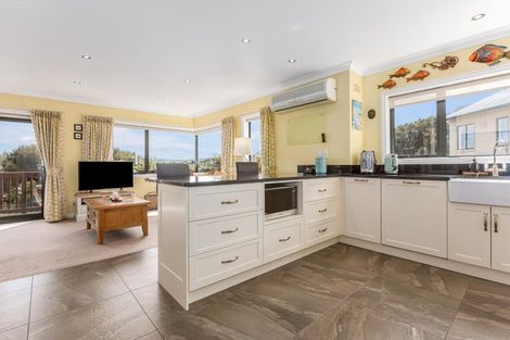 Photo of property in 22 Port Lane, Whitby, Porirua, 5024