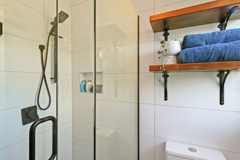 Photo of property in 234 Kawiu Road, Levin, 5510