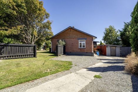 Photo of property in 1 Rolleston Street, Watlington, Timaru, 7910