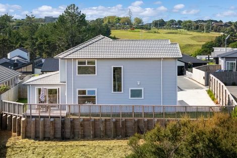 Photo of property in 9 Kukupa Lane, Long Bay, Auckland, 0630