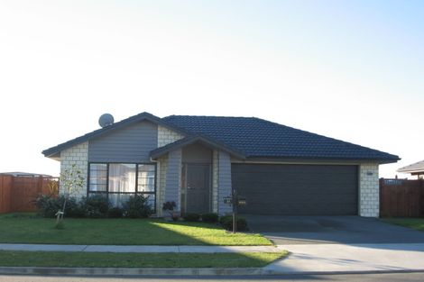 Photo of property in 31 Turnberry Drive, Wattle Downs, Auckland, 2103