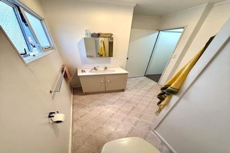 Photo of property in 2 Stanley Road, Glenfield, Auckland, 0629