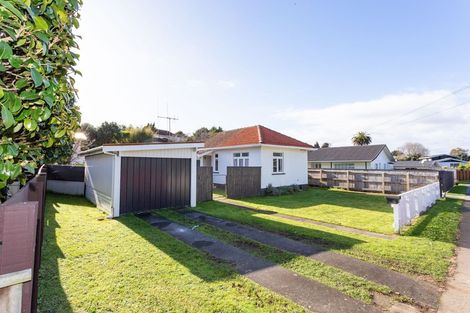 Photo of property in 64 Great North Road, Saint Johns Hill, Whanganui, 4500