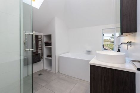 Photo of property in 35 Potts Road, Whitford, Howick, 2571