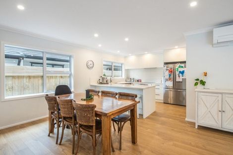 Photo of property in 3 Riroriro Close, Crofton Downs, Wellington, 6035