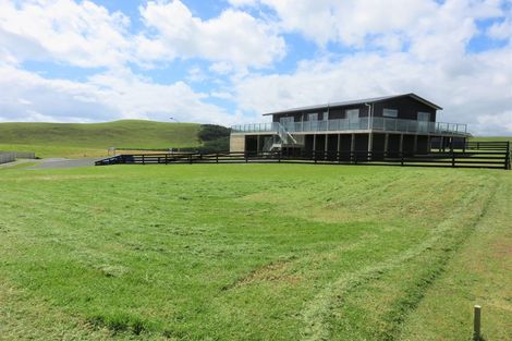 Photo of property in 2 Snapper Street, Baylys Beach, Dargaville, 0377