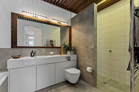 Photo of property in 10 Oystercatcher Lane, Point Wells, 0986