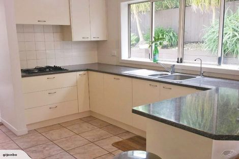 Photo of property in 6 Ponderosa Drive, Oteha, Auckland, 0632