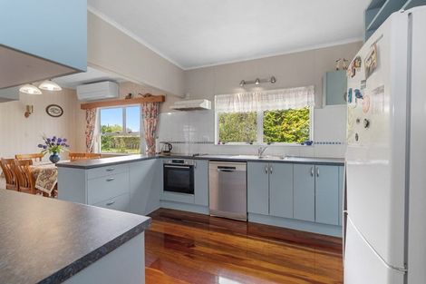 Photo of property in 180 Taupaki Road, Taupaki, Henderson, 0782