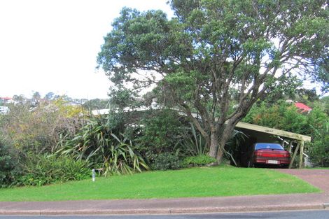 Photo of property in 3 Glenelg Road, Red Beach, 0932