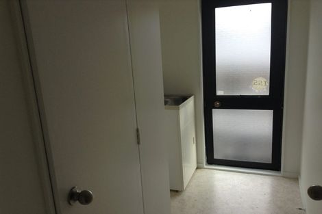 Photo of property in 2/5 Seine Road, Forrest Hill, Auckland, 0620