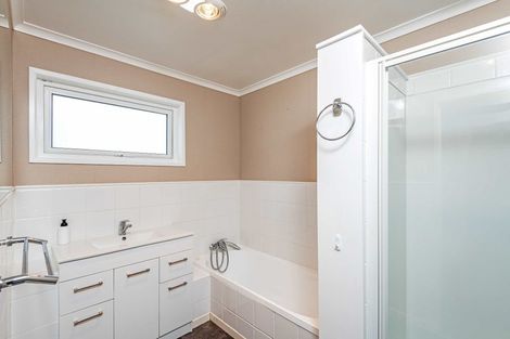 Photo of property in 95 Dittmer Drive, West End, Palmerston North, 4412