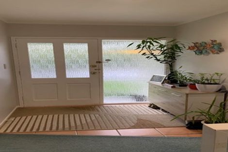 Photo of property in 5 Halswater Drive, Churton Park, Wellington, 6037