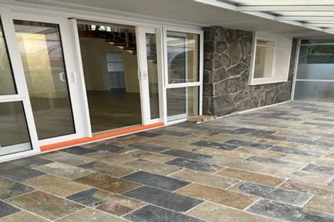 Photo of property in 21 Lyndhurst Road, Te Atatu South, Auckland, 0610