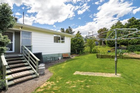 Photo of property in 35 Greenhithe Street, Waihola, Milton, 9073