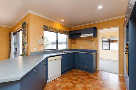 Photo of property in 94 Summerhill Drive, Fitzherbert, Palmerston North, 4410