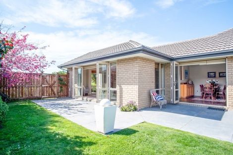 Photo of property in 15 Burbank Drive, Aidanfield, Christchurch, 8025