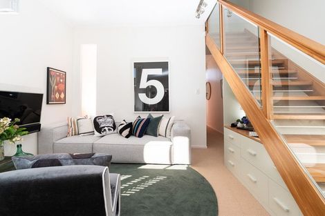 Photo of property in 99 Pirie Street, Mount Victoria, Wellington, 6011