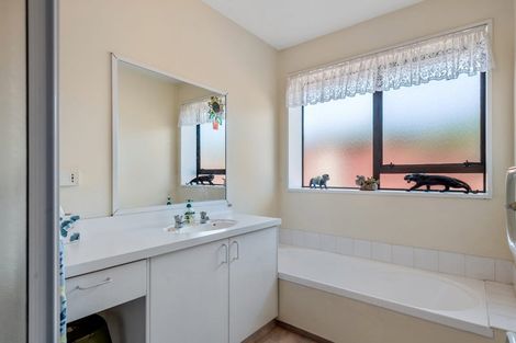 Photo of property in 228 Harewood Road, Bishopdale, Christchurch, 8053