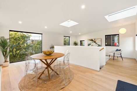 Photo of property in 47 Mount Pleasant Road, Aro Valley, Wellington, 6012