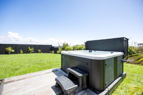 Photo of property in 9 Johnson Place, Stillwater, Silverdale, 0993