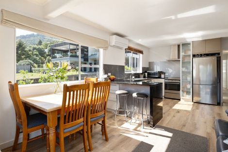 Photo of property in 321 Waikawa Road, Waikawa, Picton, 7220