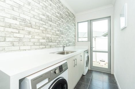 Photo of property in 10 Whistler Close, Rototuna North, Hamilton, 3210