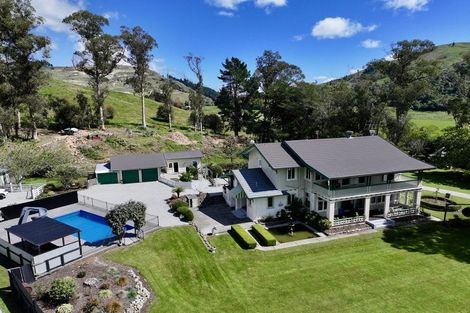 Photo of property in 1909 Tiniroto Road, Waerengaokuri, Manutuke, 4072