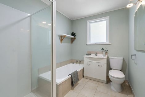 Photo of property in 100 Rakau Road, Hataitai, Wellington, 6021