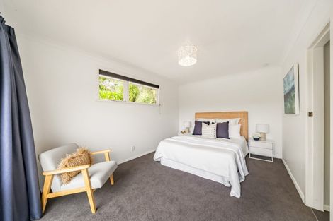 Photo of property in 5 Winchester Avenue, Pinehaven, Upper Hutt, 5019