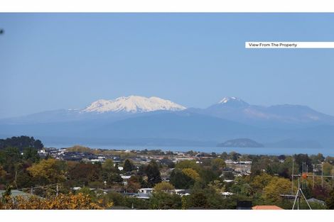 Photo of property in 2/77 Harvey Street, Waipahihi, Taupo, 3330