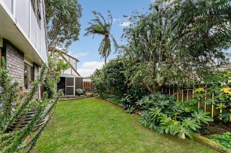 Photo of property in 4/87 Victoria Road, Papatoetoe, Auckland, 2025