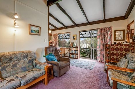 Photo of property in 4 Miro Street, Helensville, 0800