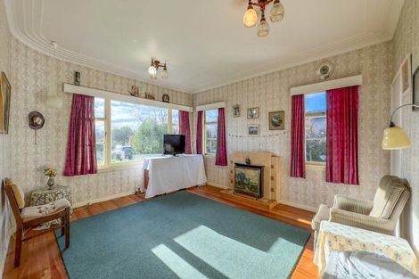 Photo of property in 10 Stirling Street, Te Aroha, 3320
