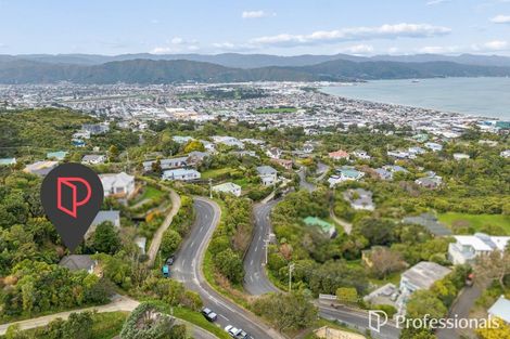 Photo of property in 77 Maungaraki Road, Korokoro, Lower Hutt, 5012
